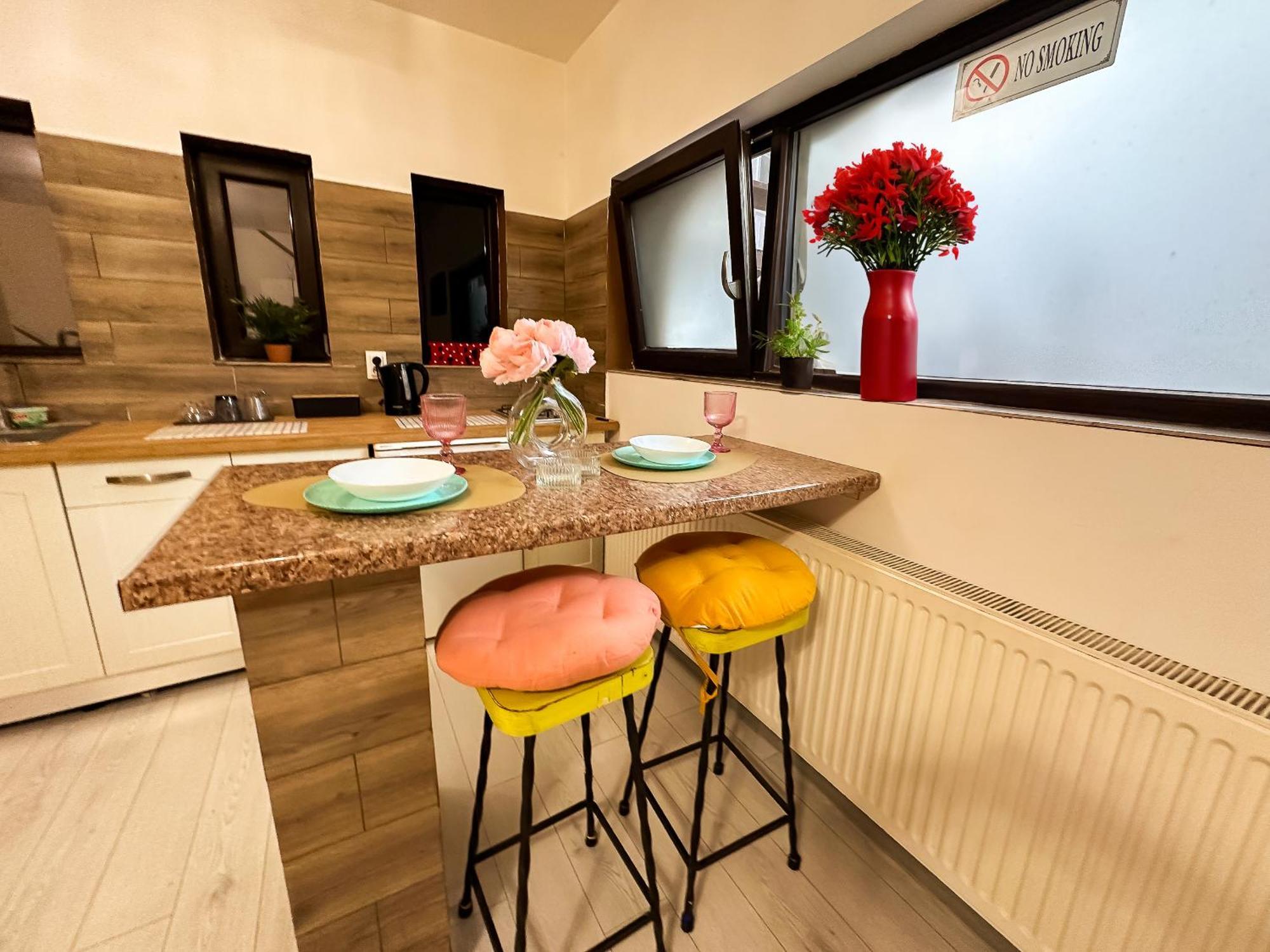Pluto Central Lux Studio Craiova Exterior foto